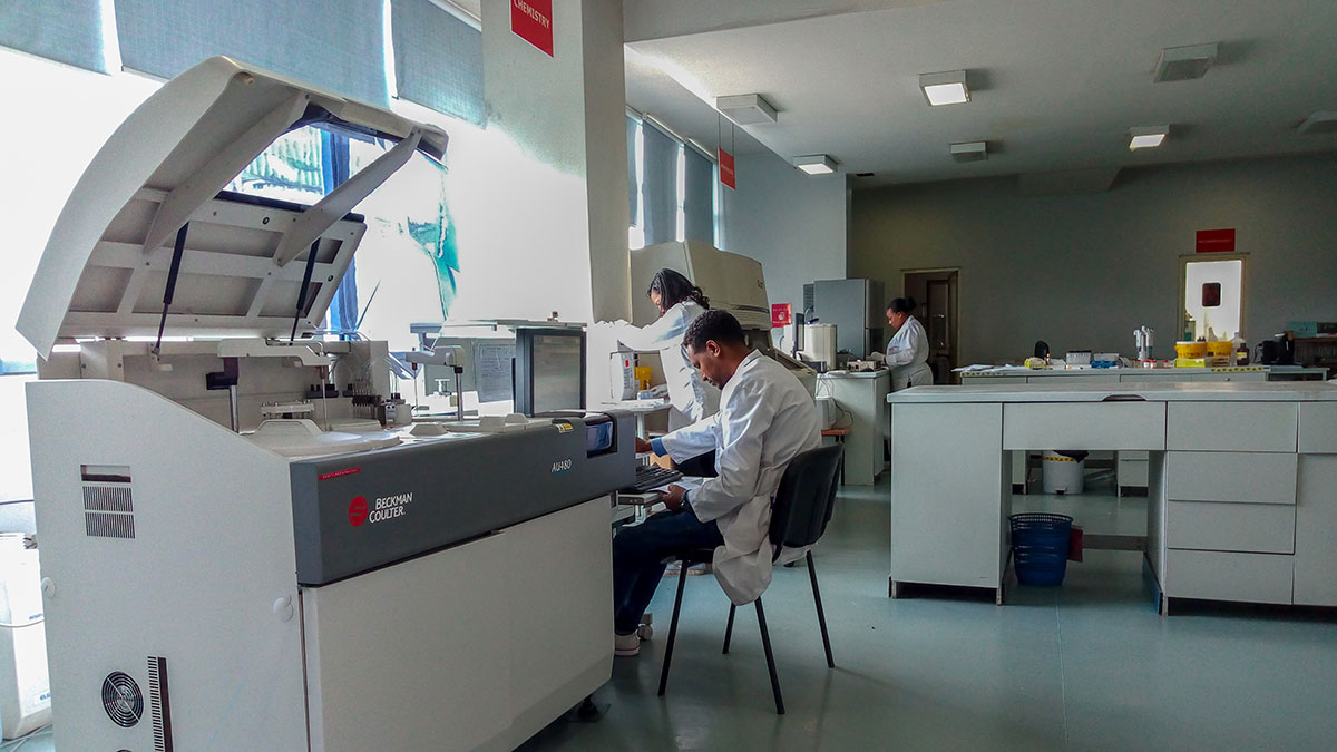 Beckman Coulter AU480 in Action At Bethzhata